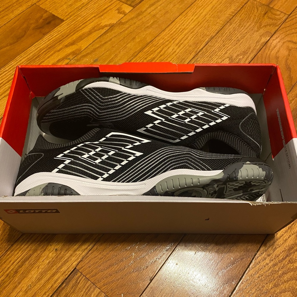 New NIB‎ lotto Tacto 250 ID Black White Gray Indoor Soccer Shoes Mens Size 10.5